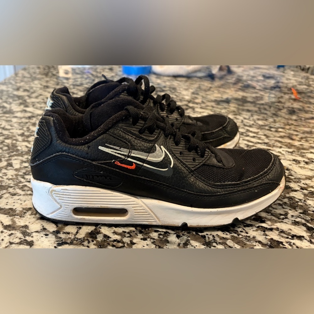 Nike Air Max 90’s - youth